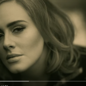 HELLO de ADELE : le clip qui fait tourner la tête du WEB !