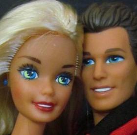 ARRÊTEZ TOUT : KEN a un MAN BUN !