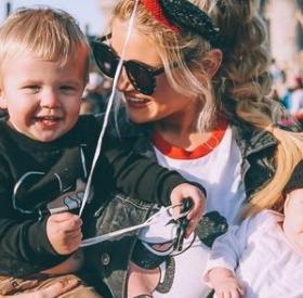 MAMAN : connaissez-vous cette ASTUCE de la POLICE pour ne PLUS PERDRE votre ENFANT ?