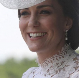 KATE MIDDLETON et la comtesse SOPHIE : c'est CHAUD, CHAUD, CHAUD