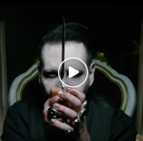 MARILYN MANSON décapite DONALD TRUMP : le CLIP CHOC !