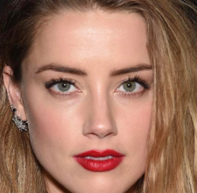 OUI, AMBER HEARD est bien en COUPLE avec LUI !