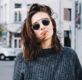 CHEVEUX : comment ÉRADIQUER les PELLICULES !