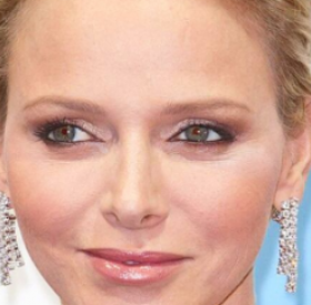 CHARLENE de MONACO : sa NOUVELLE COUPE ROCK !