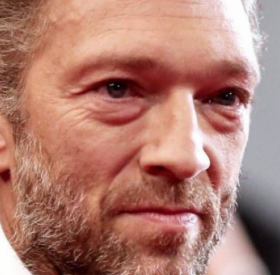 VINCENT CASSEL tout en LARMES et ROUFLAQUETTES