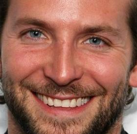 La FILLE de BRADLEY COOPER est troooop CHOU ! #PhotoAvecPôpa