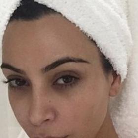 #ALERTE ! KIM KARDASHIAN sans son CONTOURING