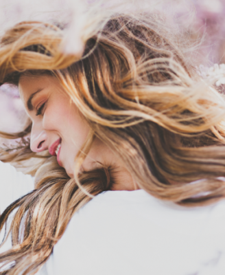 3 astuces naturelles pour éclaircir vos cheveux