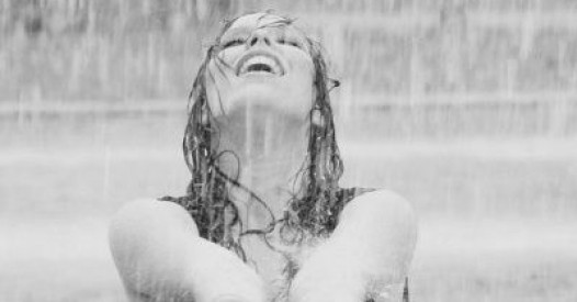 Comment SURVIVRE à une journée de PLUIE ?! #LesIndispensables