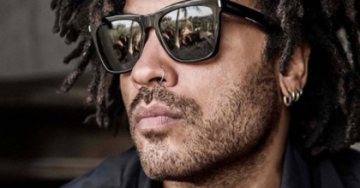 LENNY KRAVITZ : AMOUREUX d'une SUUUUUPER jeunette !