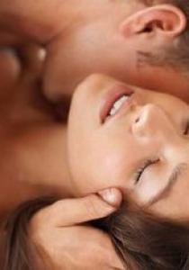 Une ASTUCE, un ORGASME – le rebord de lit MAGIQUE