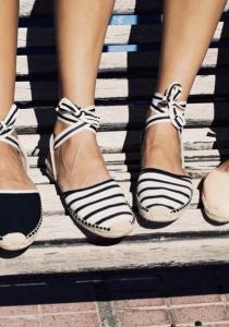 TONGS ou ESPADRILLES : LE DILEMME !