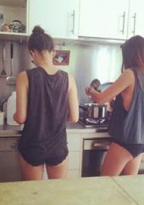 10 SIGNES qui prouvent que vous êtes des amies de LONNNNNGUE DATE