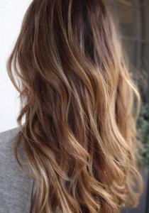 Un OMBRE HAIR parfait avec JUSTE une BROSSE !