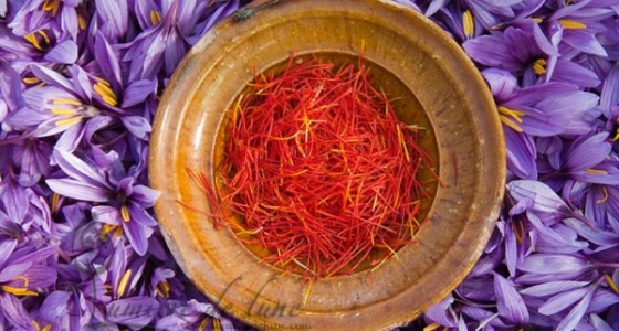 5 ÉPICES AUSSI futés dans votre CUISINE que dans votre SALLE DE BAIN