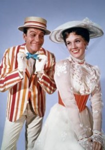 Hiiiii ! MARY POPPINS est de RETOUR et on a la PREMIÈRE PHOTO !