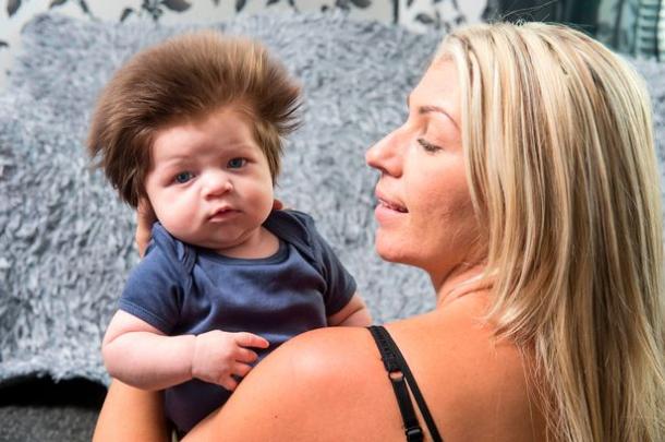 Vous Avez Deja Vu Un Bebe Aussi Chevelu Vous Avez Deja Vu Un Bebe Aussi Chevelu