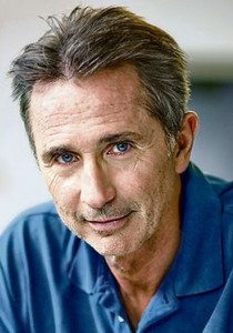 Thierry Lhermitte Ses Fausses Citations Hilarantes Sur Facebook