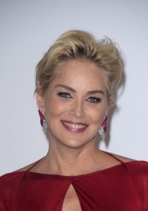 SHARON STONE MÉCONNAISSABLE : les PHOTOS !