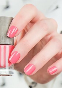 La TENDANCE que vos ONGLES vont ADORER : les VERNIS VEGAN !