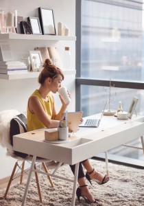 Petites ASTUCES pour être HEUREUSE au TRAVAIL