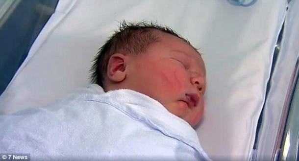 Le Plus Gros Bebe Australien Est Ne Le Plus Gros Bebe Australien Est Ne