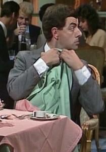 5 choses absurdes qu'on a toutes fait au restaurant au moins une fois