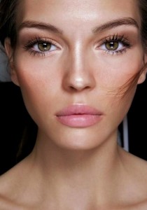 PORES DILATES : les meilleures ASTUCES pour les RESSERRER !