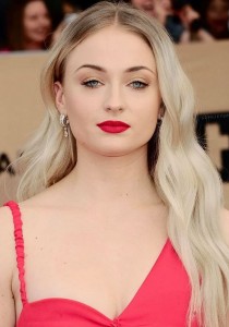 SOPHIE TURNER n'aime PAAAS du TOUT ces FANS de STRANGER THINGS