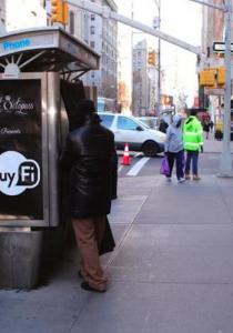 NEW YORK : des CABINES pour se MASTURBER en PLEINE RUE