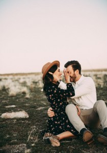 8 REGARDS AMOUREUX qu'il ne JETTE qu'à VOUS (si si si)