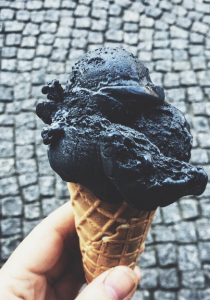 Pourquoi cette GLACE NOIRE fait SENSATION (sans colorant artificiel !)