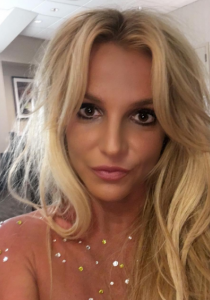 BRITNEY SPEARS a PEUR des HOMMES NUS