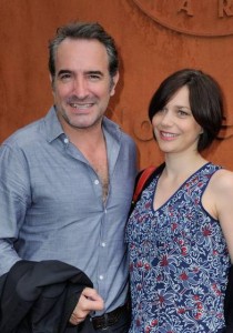 JEAN DUJARDIN dévoile une 1ère PHOTO de sa FILLE !