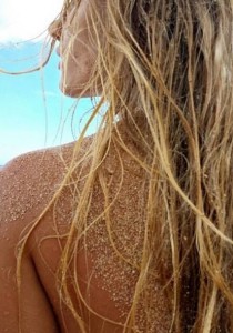 Sauvez vos CHEVEUX de l'été en 5 ASTUCES !