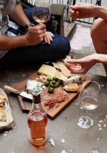 NOUVEAU RÉGIME : manger du CHOCOLAT et du FROMAGE pour maigrir !