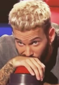 M POKORA fou d’AMOUR : il le CRIE haut et fort !