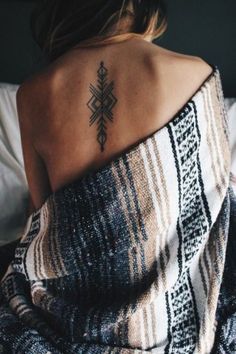 TATOUAGES : Les ENDROITS les PLUS DOULOUREUX