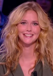 MISS MÉTÉO : elle BALANCE sur le GRAND JOURNAL