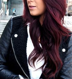 TENDANCE COLORATION : L’OMBRE HAIR version ROUGE