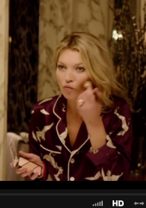 A QUOI ça RESSEMBLE chez KATE MOSS ? La VIDÉO !