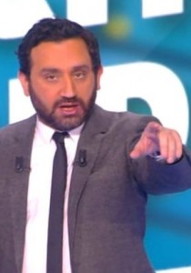 Une DÉPUTÉE veut la TÊTE de CYRIL HANOUNA !