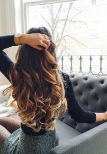 10 ASTUCES pour des CHEVEUX ÉPAIS et en BONNE SANTÉ