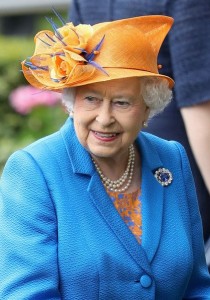 Quand la REINE ELIZABETH BLAGUE après le BREXIT