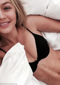 ATTENTION ! GIGI HADID est trop GROSSE !