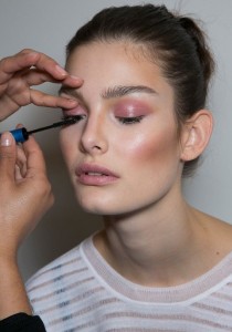 MAQUILLAGE : les ERREURS à éviter ABSOLUMENT !