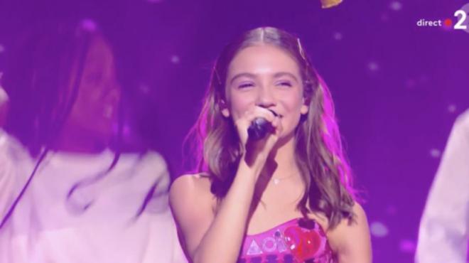 Zoé Clauzure, l'étoile montante de l'Eurovision Junior, brille avec sa chanson engagée