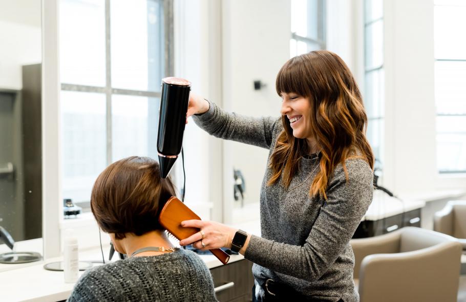 Pourquoi utiliser un logiciel pour votre salon : on vous explique !
